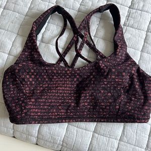Lululemon sports bra